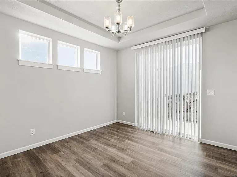 1229 S Greenacres Ct — Photo 17