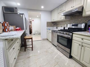 296 N 6th St, Brooklyn, NY 11211