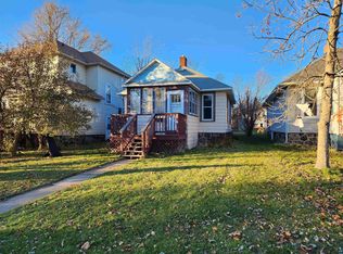 119 4th St, Proctor, MN 55810