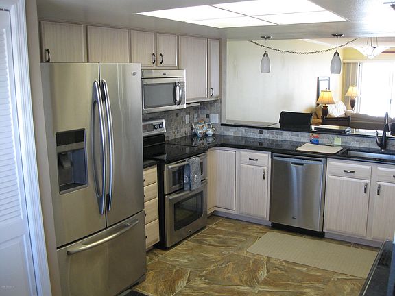 4th image of 630 S Brevard Ave APT 1133