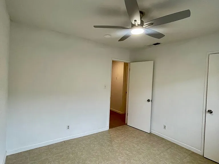 505 East Ave — Photo 19