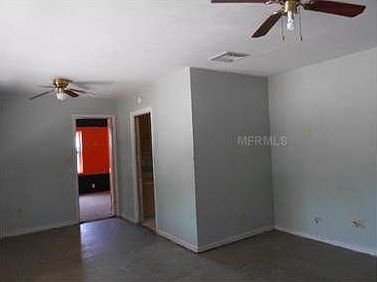 2nd image of 895 Avenue L SE