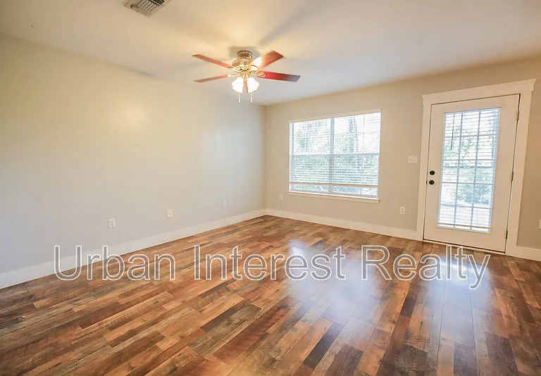 314 Liriope Loop — Photo 4