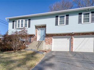 60 Dewberry Rd, Waterbury, CT 06705