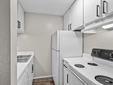 Kings Landing Apartments — Photo 23