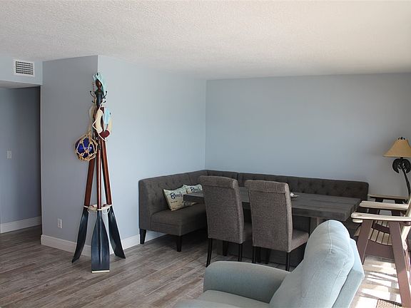 5th image of 3966 Coastal Hwy #B