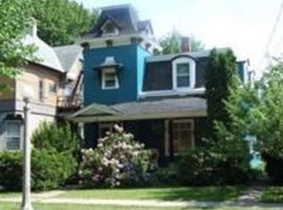 412 E Arch St, Marquette, MI 49855