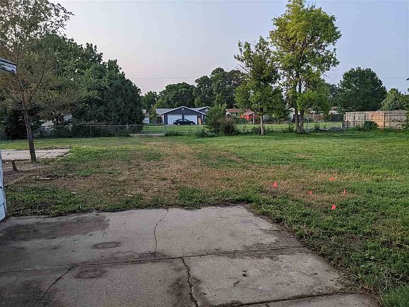 4th image of 2801 W A St