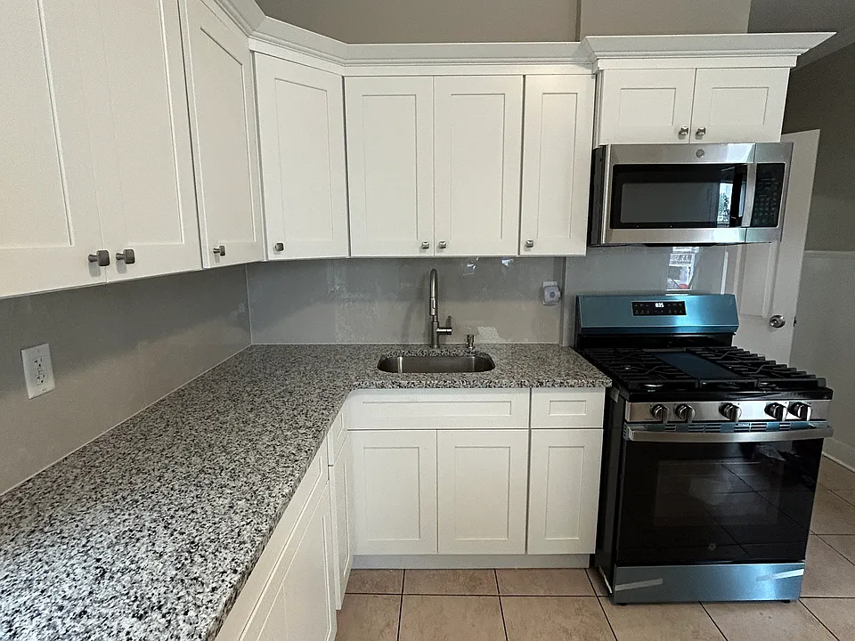 216 W Elizabeth Ave #1A