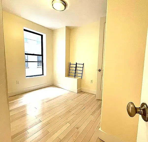 130 Wadsworth Ave #32 — Photo 3