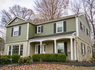 401 Trinity Hills Ln, Saint Matthews, KY 40207