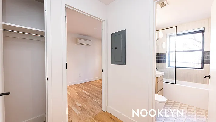 Rented by Nooklyn NYC LLC | media 65