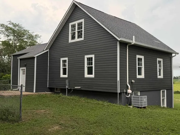 29523 455th Ave, Irene, SD 57037