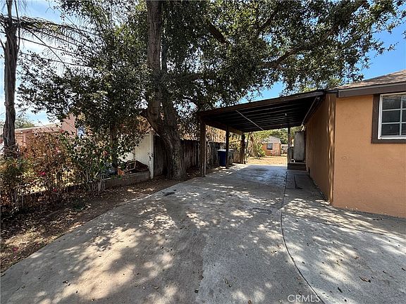 3rd image of 2936 Lincoln Dr