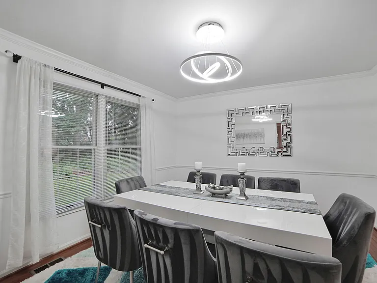 18420 Shady View Ln — Photo 14