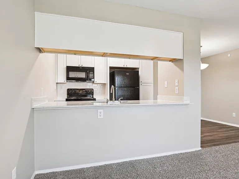 Abbey Glenn Apartments — Photo 93