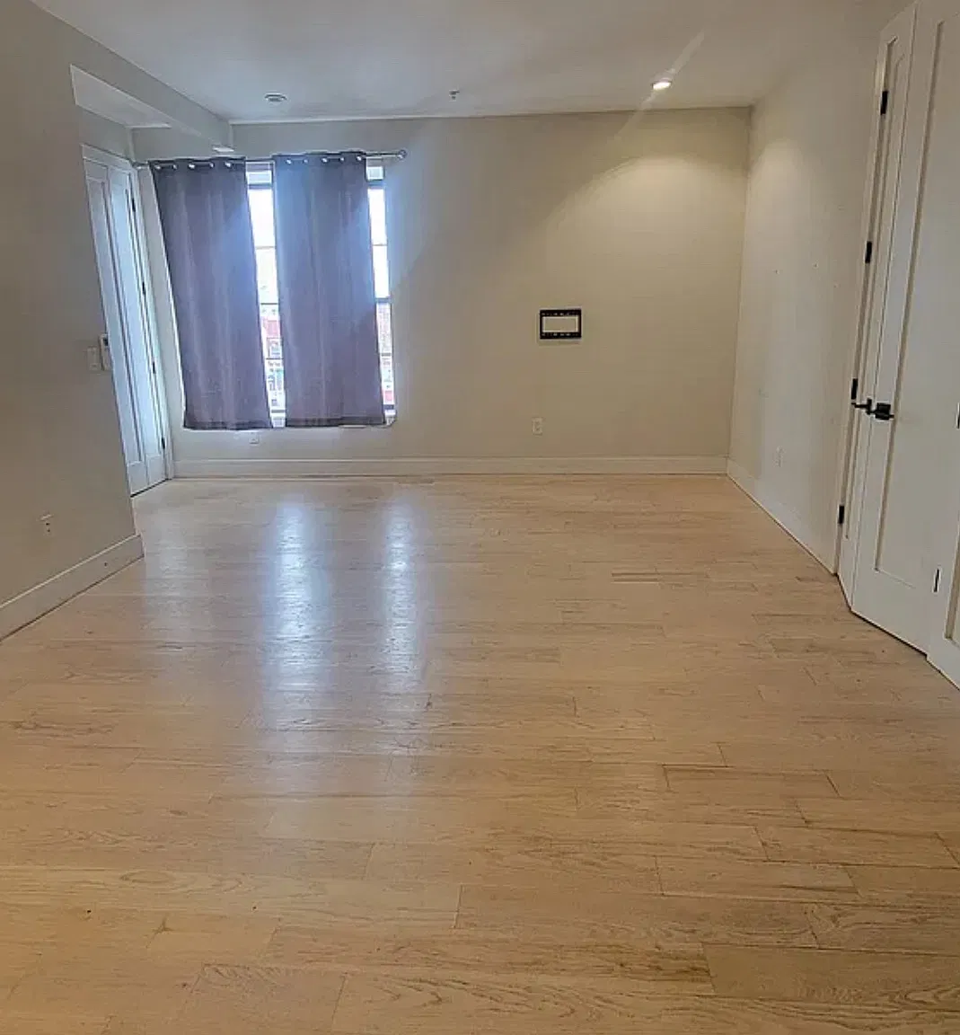 2 bed, 1000 sqft, $2,500 — Photo 2