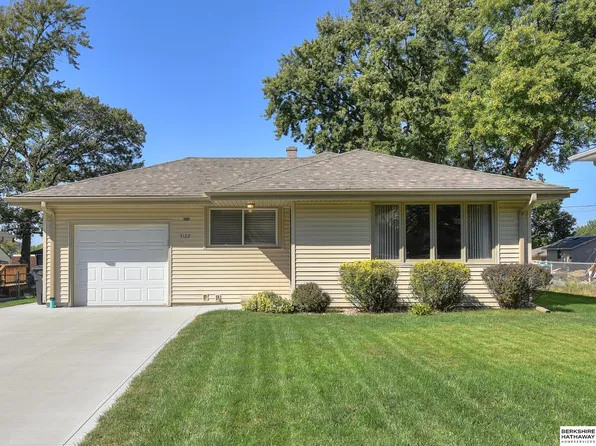 3122 S 73rd St, Omaha, NE 68124