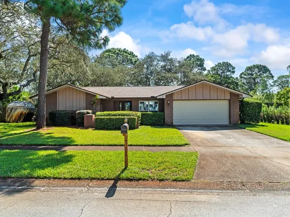 1402 Silver Oak Dr, Tarpon Springs, FL 34689