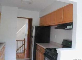 7815 164th St, Fresh Meadows, NY 11366