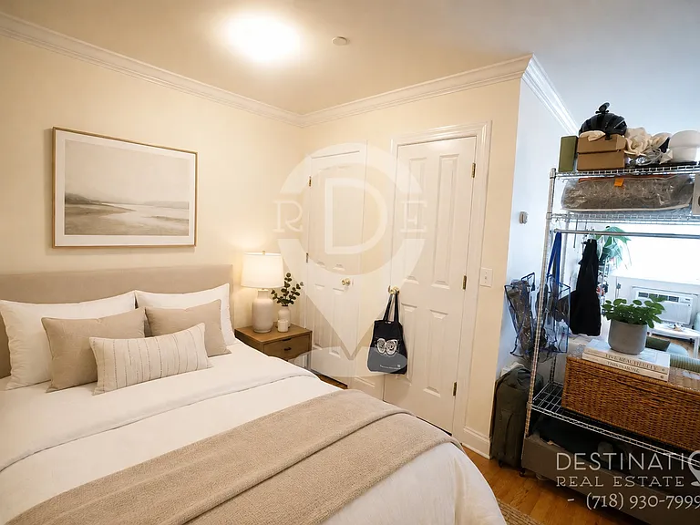 306 21st St #3 — Photo 5