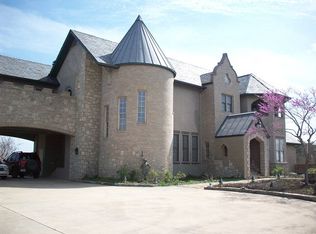 231 Castle Pines Dr, Kerrville, TX 78028