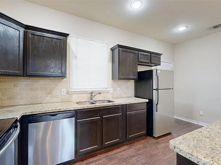 205A Sterling St — Photo 13