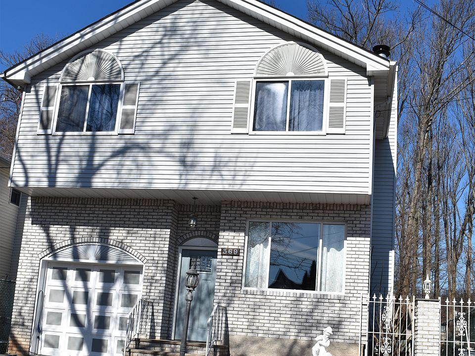1st image of 369 Kinghorn St