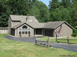 29 Glade Mallow Rd, Malta, NY 12020