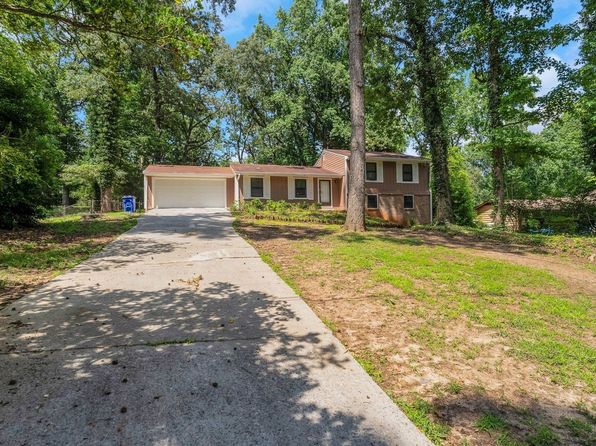 1675 Oak Ridge Way