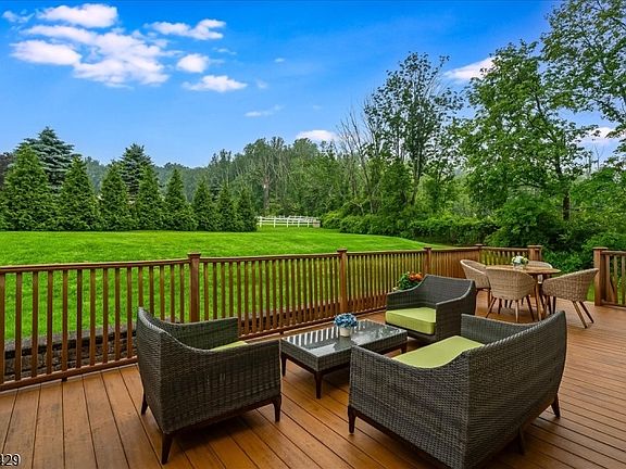 3rd image of 451 Mine Brook Rd