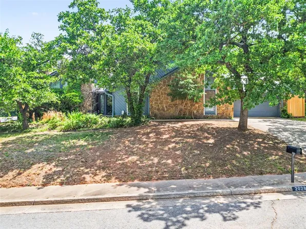 2028 Melody Ln, Edmond, OK 73013