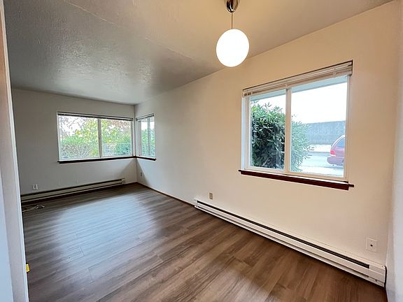 4th image of 6146 NE Willow St #6146