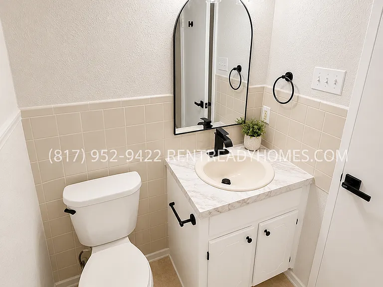 736 Cheltenham Dr — Photo 10