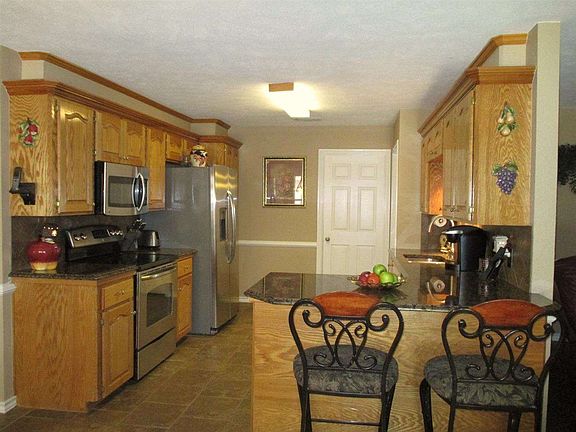 4th image of 5905 Summerwood Ln