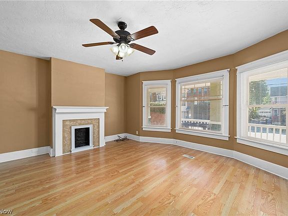 4th image of 5812 Bridge Ave