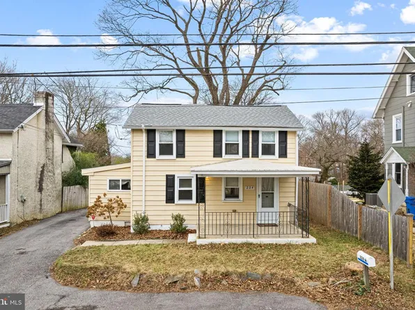 224 S Pennell Rd, Media, PA 19063