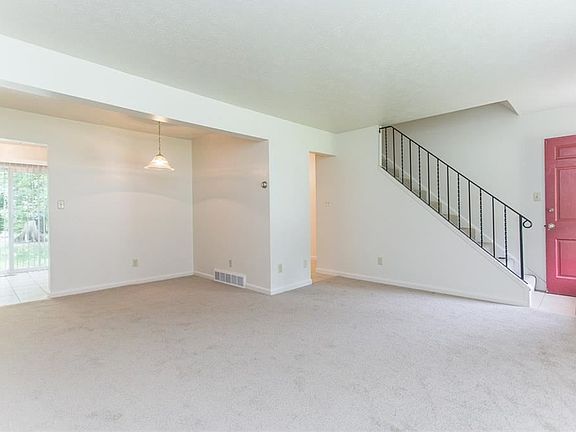 5th image of 1548 & 1552 Robin Ln