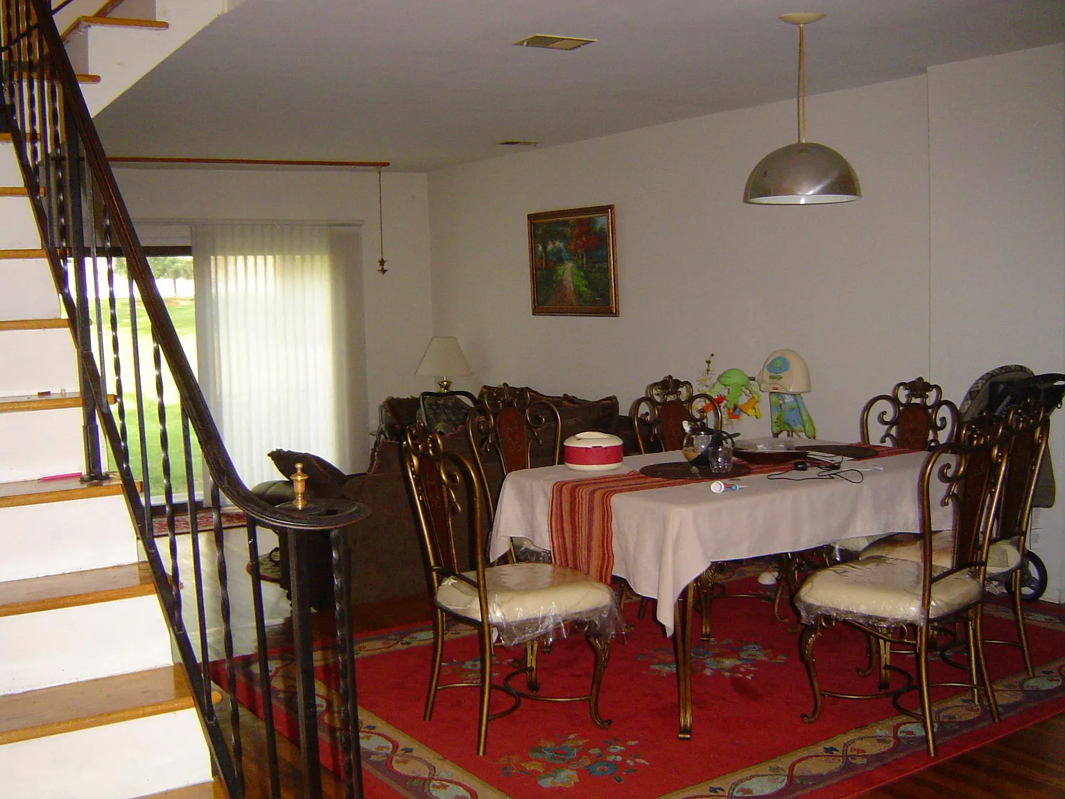323 Gill Ln — Photo 4