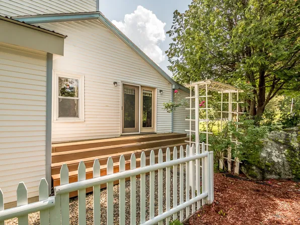 5 Stebbins Hill Road, Lancaster, NH 03584
