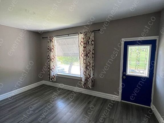5th image of 4557 Wichita Ave Unit B