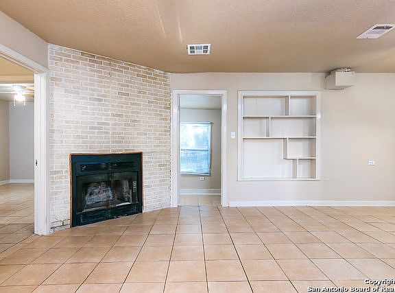 3rd image of 130 Fordham Ave