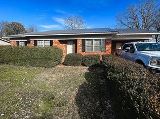 303 Robin Ln, Walnut Ridge, AR 72476