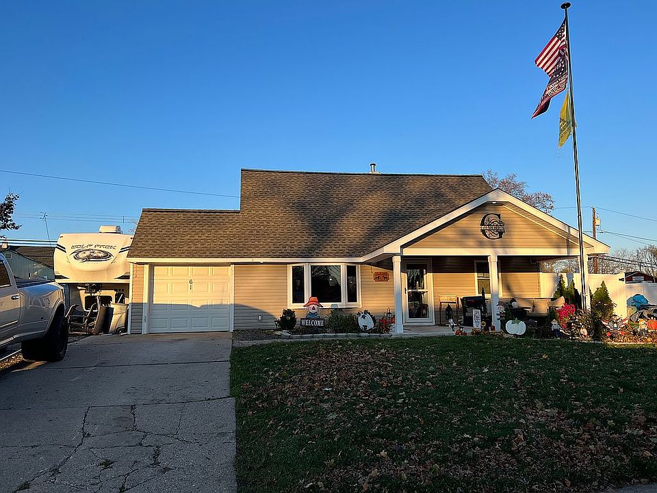 1st image of 61 Begonia Ln