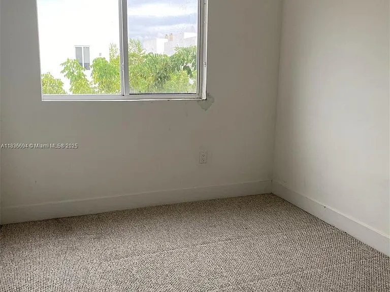 7231 NW 103rd Path — Photo 7