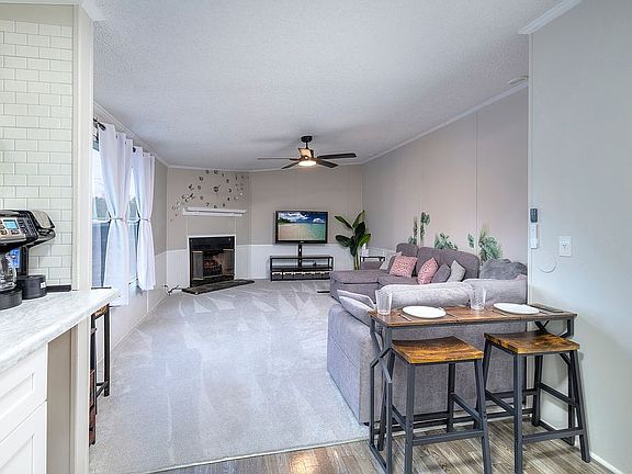 4th image of 4260 Zachary Rd