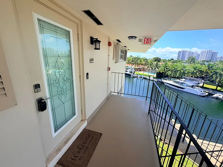 440 Paradise Isle Blvd #409 — Photo 6
