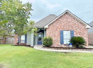 40484 Cross Creek Ave, Gonzales, LA 70737