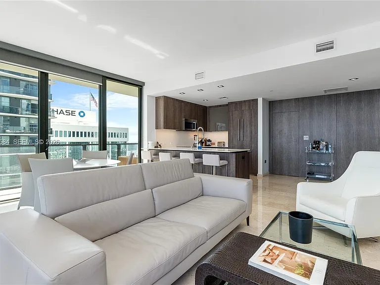 88 SW 7th St #2401 — Photo 34