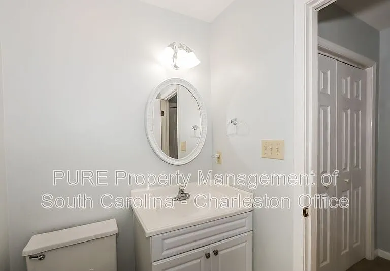 208 Pipers Ln #208 — Photo 21